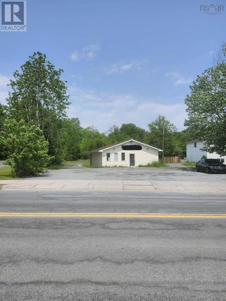 1080 Fall River Road, Fall River, NS B2T1E9