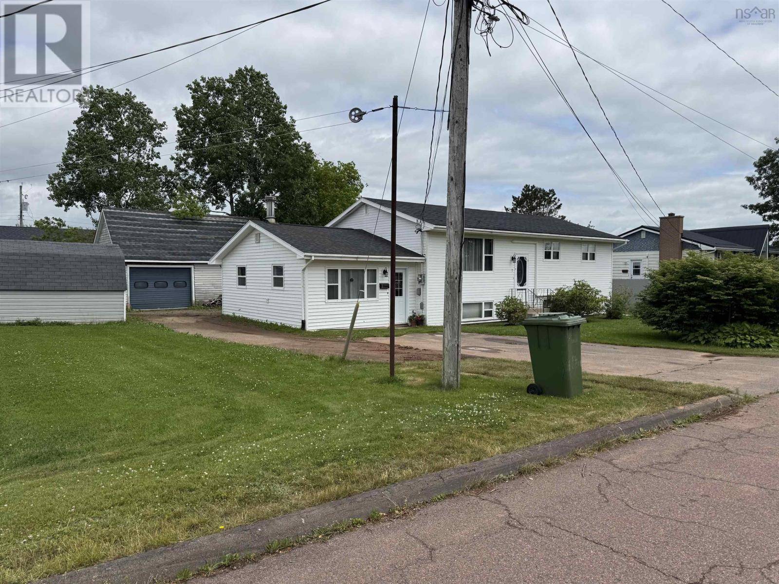7 Thompson Drive, Bible Hill, NS B2N5M4