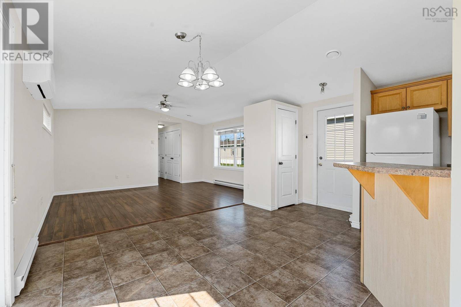 Halifax, NS B3V1A6,19 Treeline Court