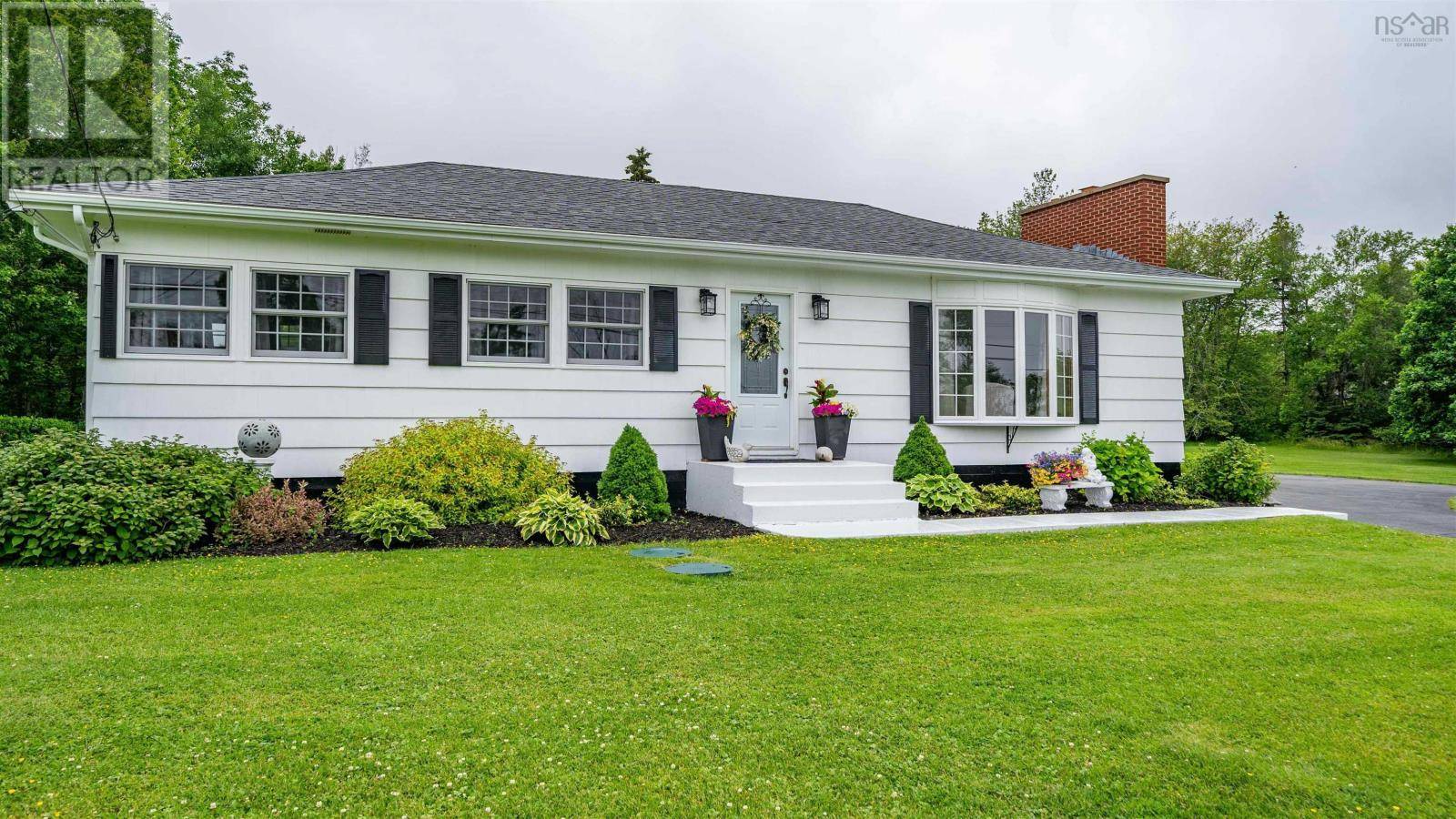5652 Little Harbour Road, Kings Head, NS B2H5C4