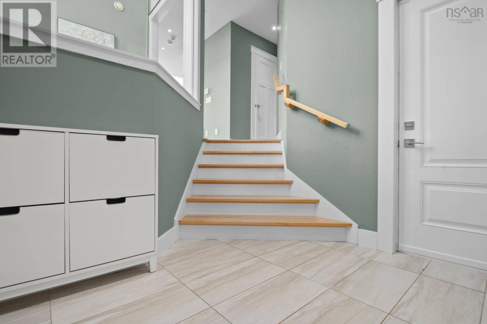 West Bedford, NS B4B0M3,70 Aspenhill Court