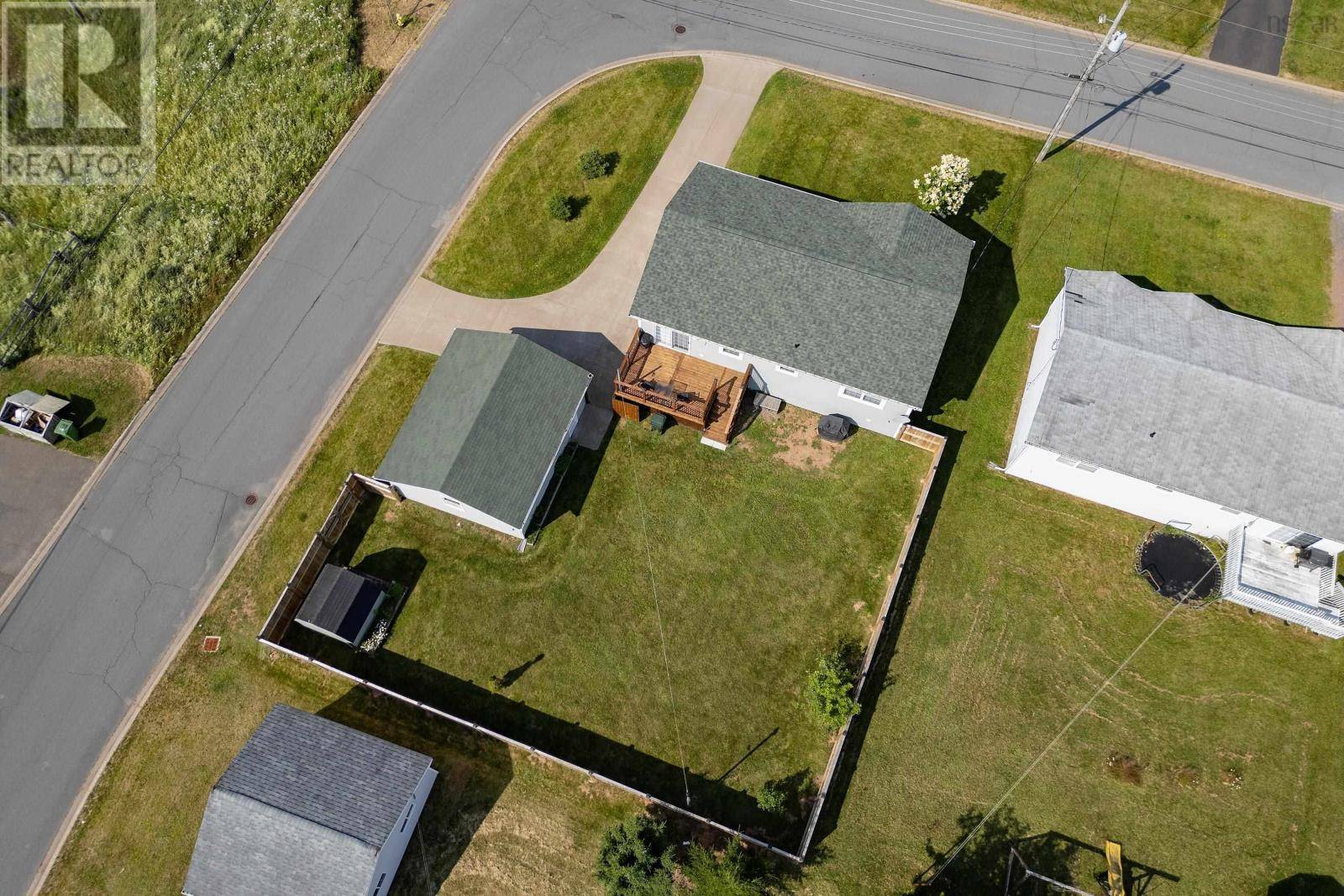 Amherst, NS B4H4W9,1 Paradise Avenue