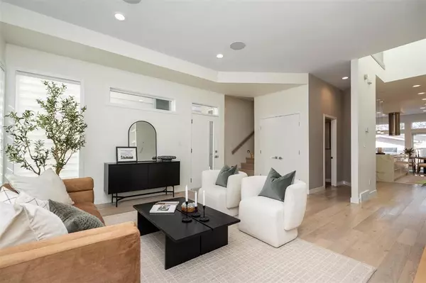 Winnipeg, MB R3N1C9,146 Borebank Street