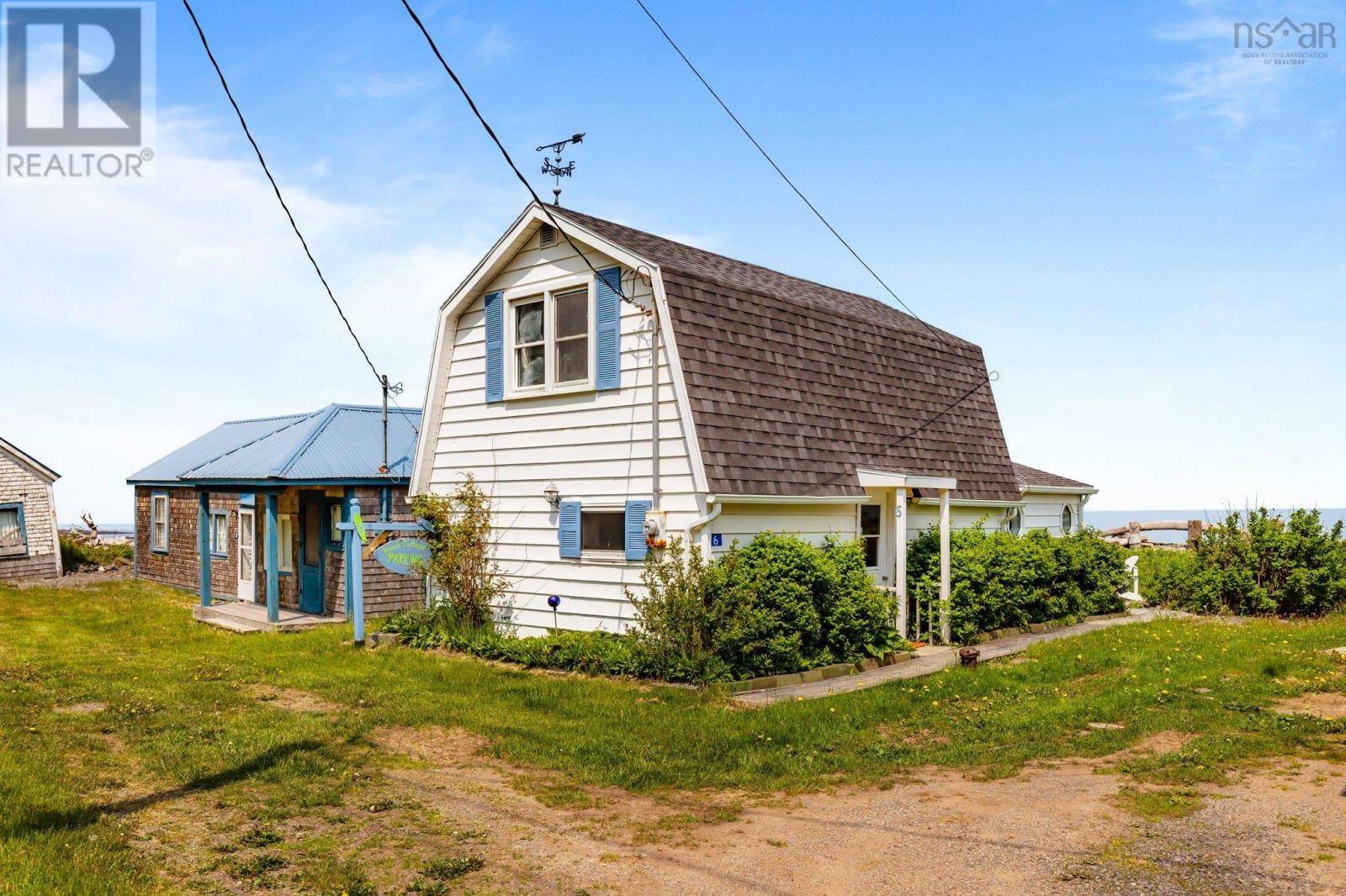 6 Cottage Lane, Harbourville, NS B0P1E0