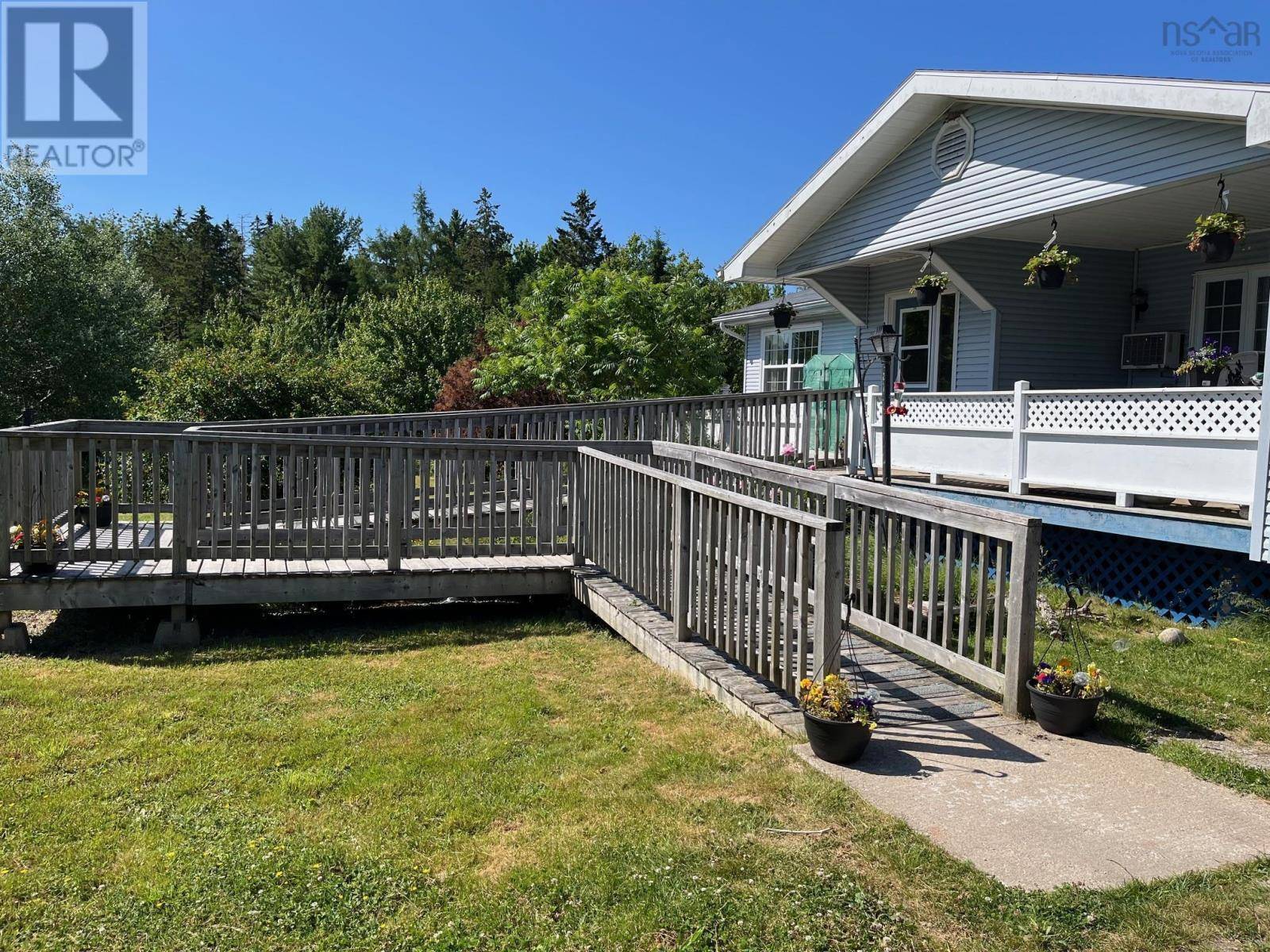 East Port Medway, NS B0J2H0,1280 Highway 331