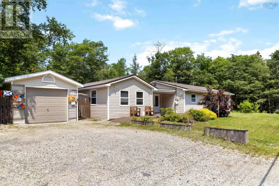 6736 Highway 3, Martins Point, NS B0J2E0