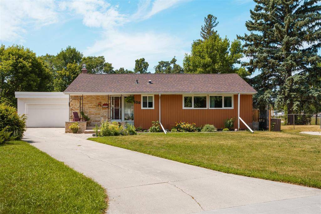 150 Palliser Avenue, Winnipeg, MB R3J2R9