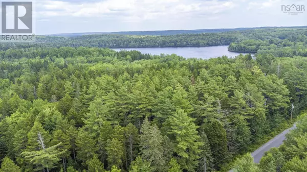 Vaughan, NS B0N2T0,111 Middle Lake North Road