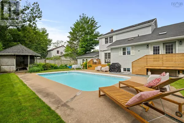 Dartmouth, NS B2W2Z7,40 Virginia Avenue