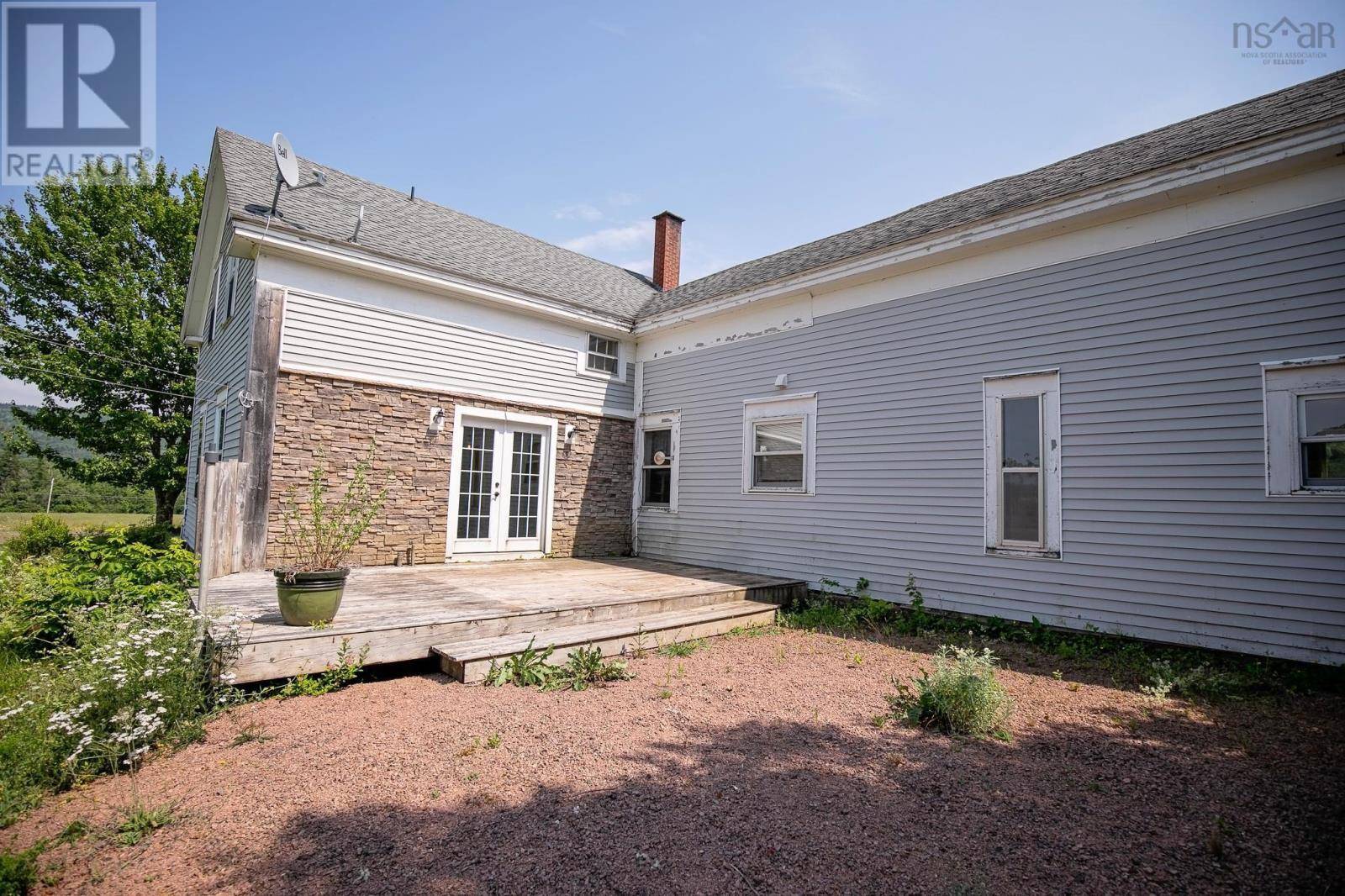 Lakelands, NS B0M1S0,5755 Highway 2