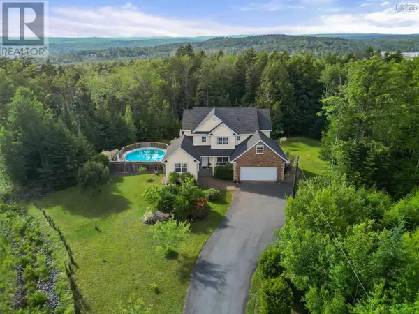 104 Talisman Drive, Fall River, NS B2T1E8