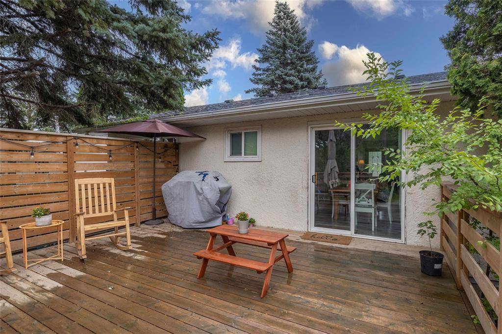 Steinbach, MB R5G0H7,400 Walnut Street