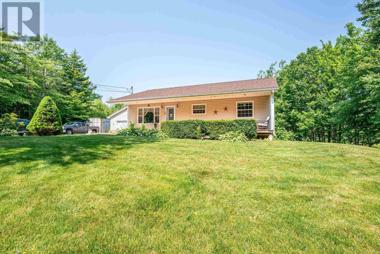 Middle Sackville, NS B4E3H6,35 Snowberry Court