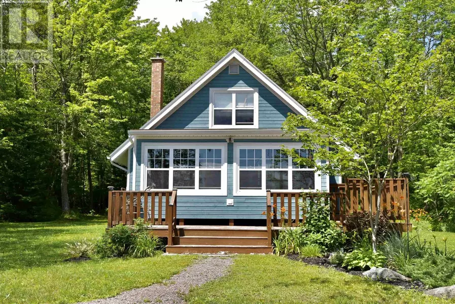 1401 Tree Line Drive, New Albany, NS B0S1P0