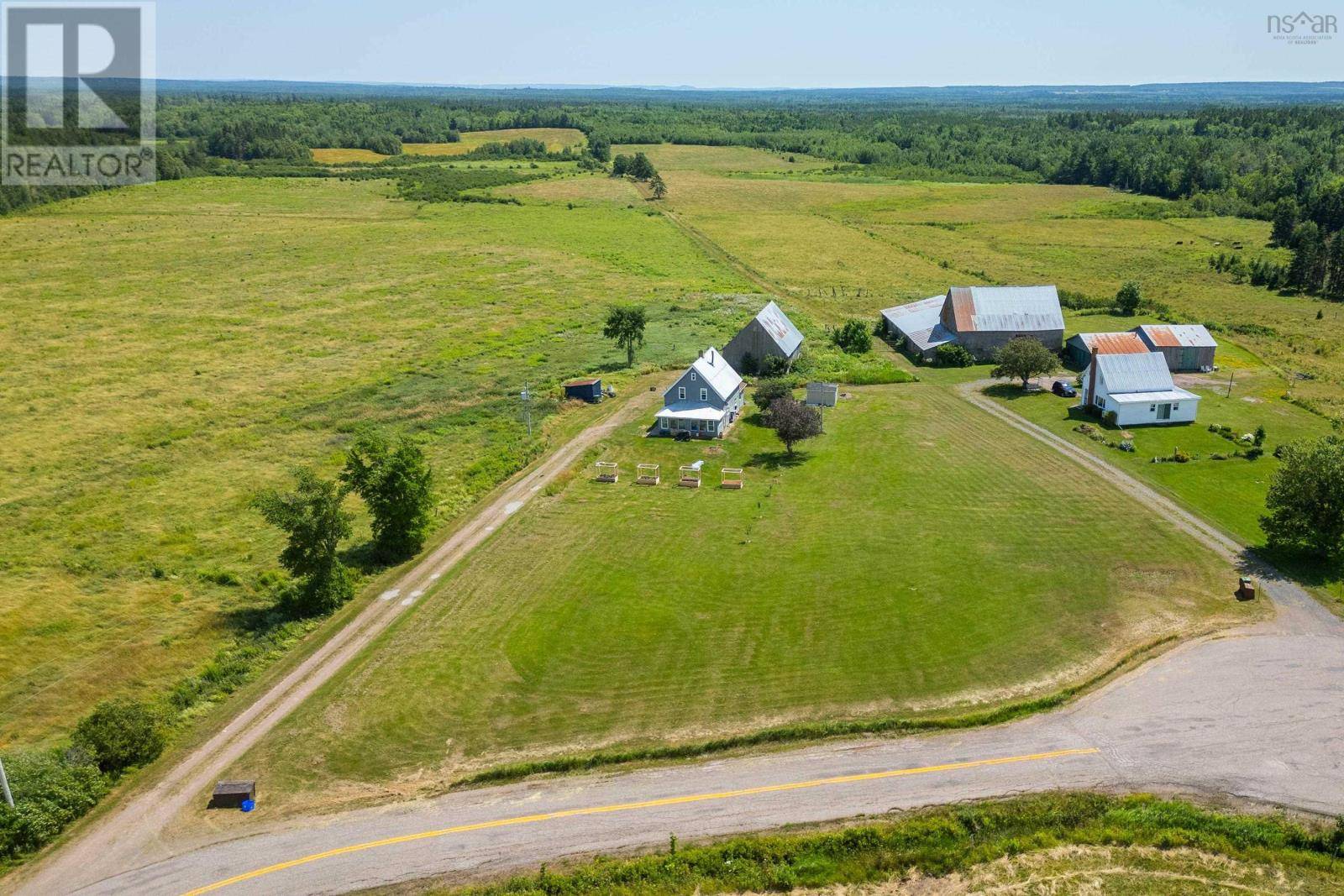 Amherst Head, NS B4H3Y2,36 Robinson Road