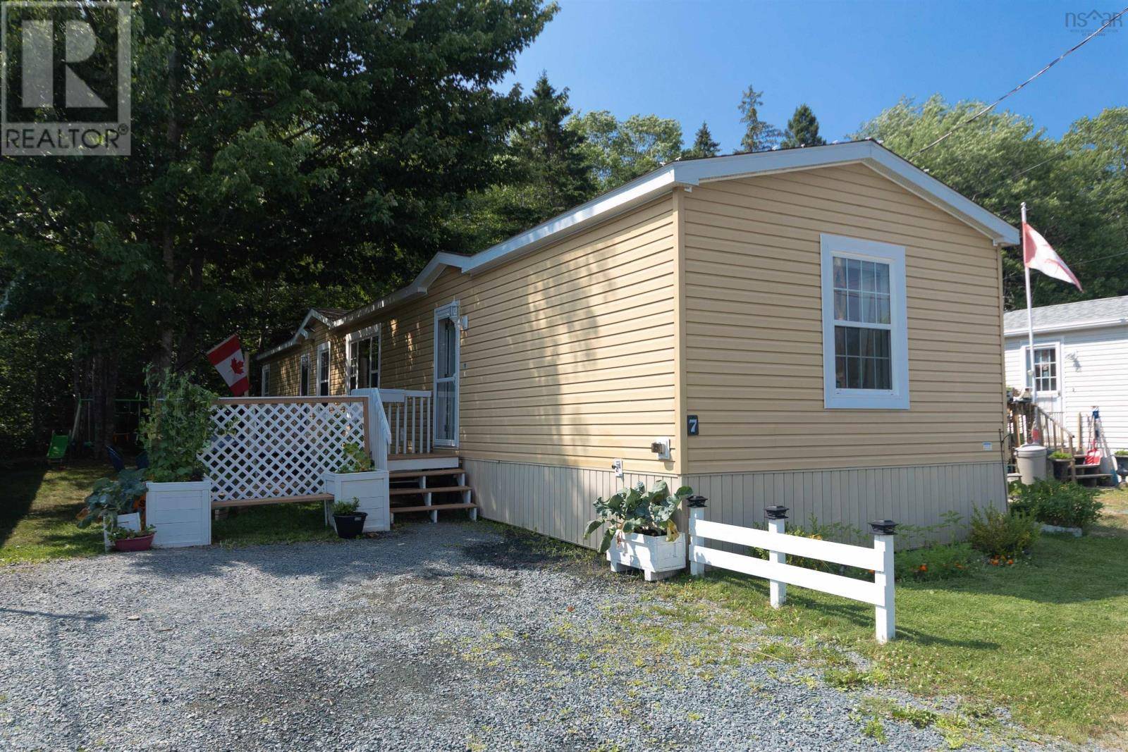 7 Quiet Street, Middle Sackville, NS B4E1C4