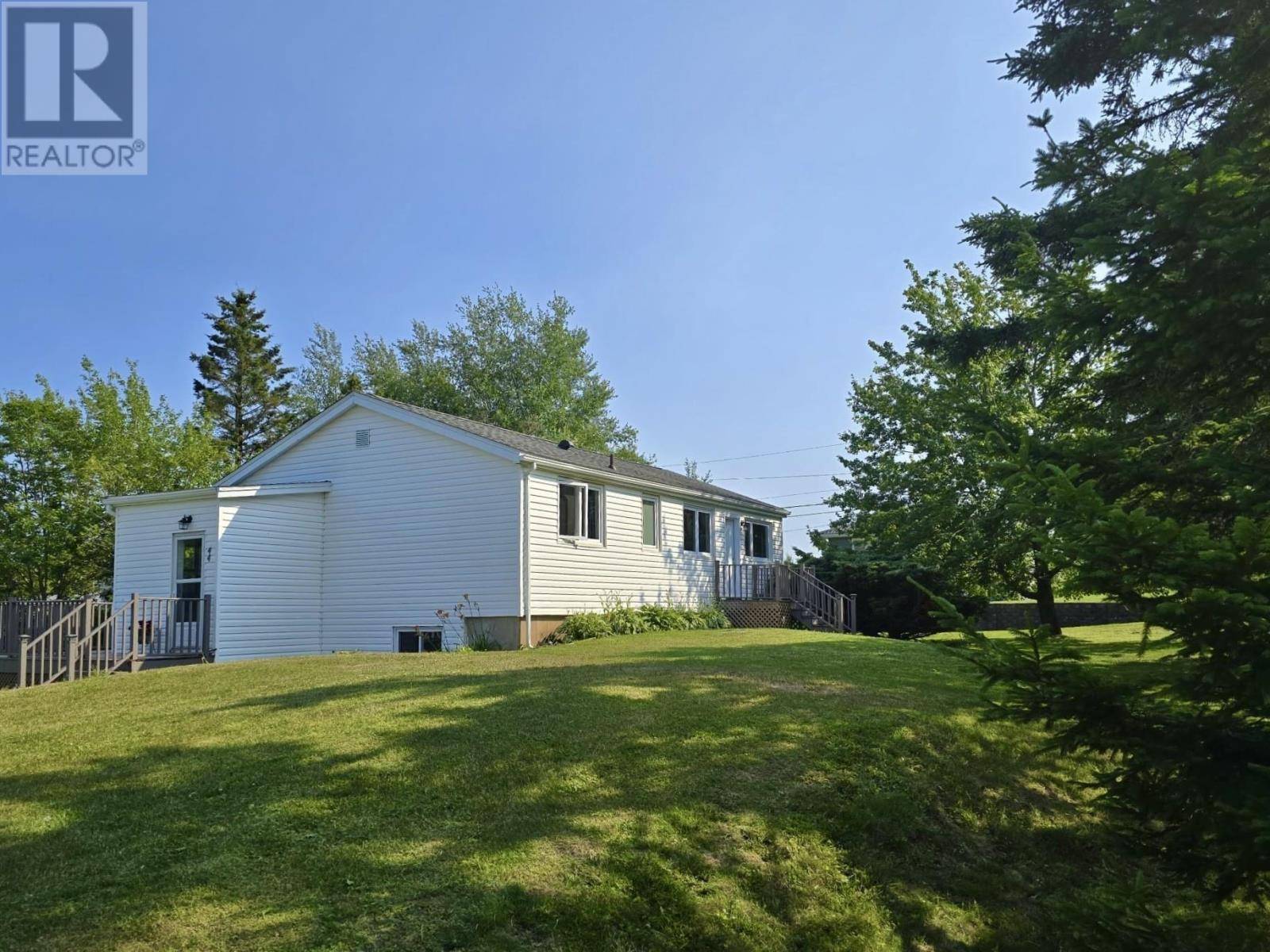 44 Bissett Lake Road, Cole Harbour, NS B2V2T3