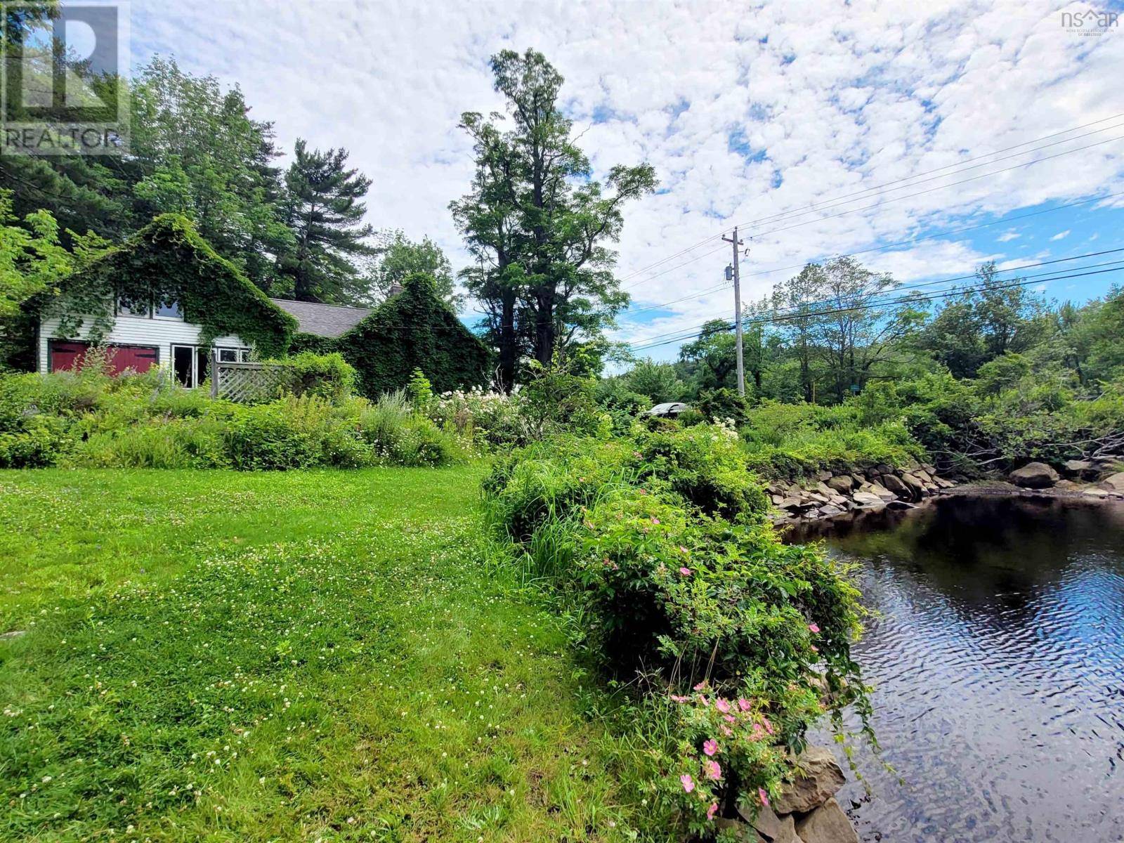 221 Highway 8, Milton, NS B0T1P0
