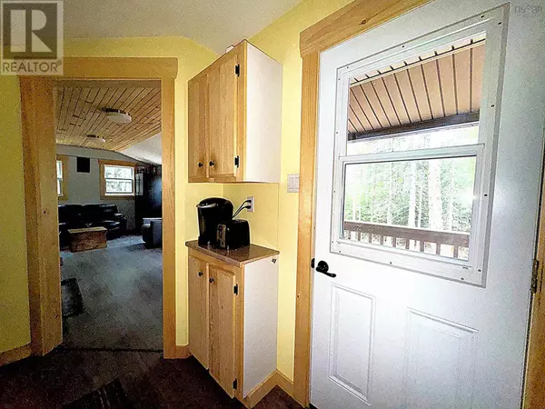 Vaughan, NS B0N2T0,126 Middle Lake South Road