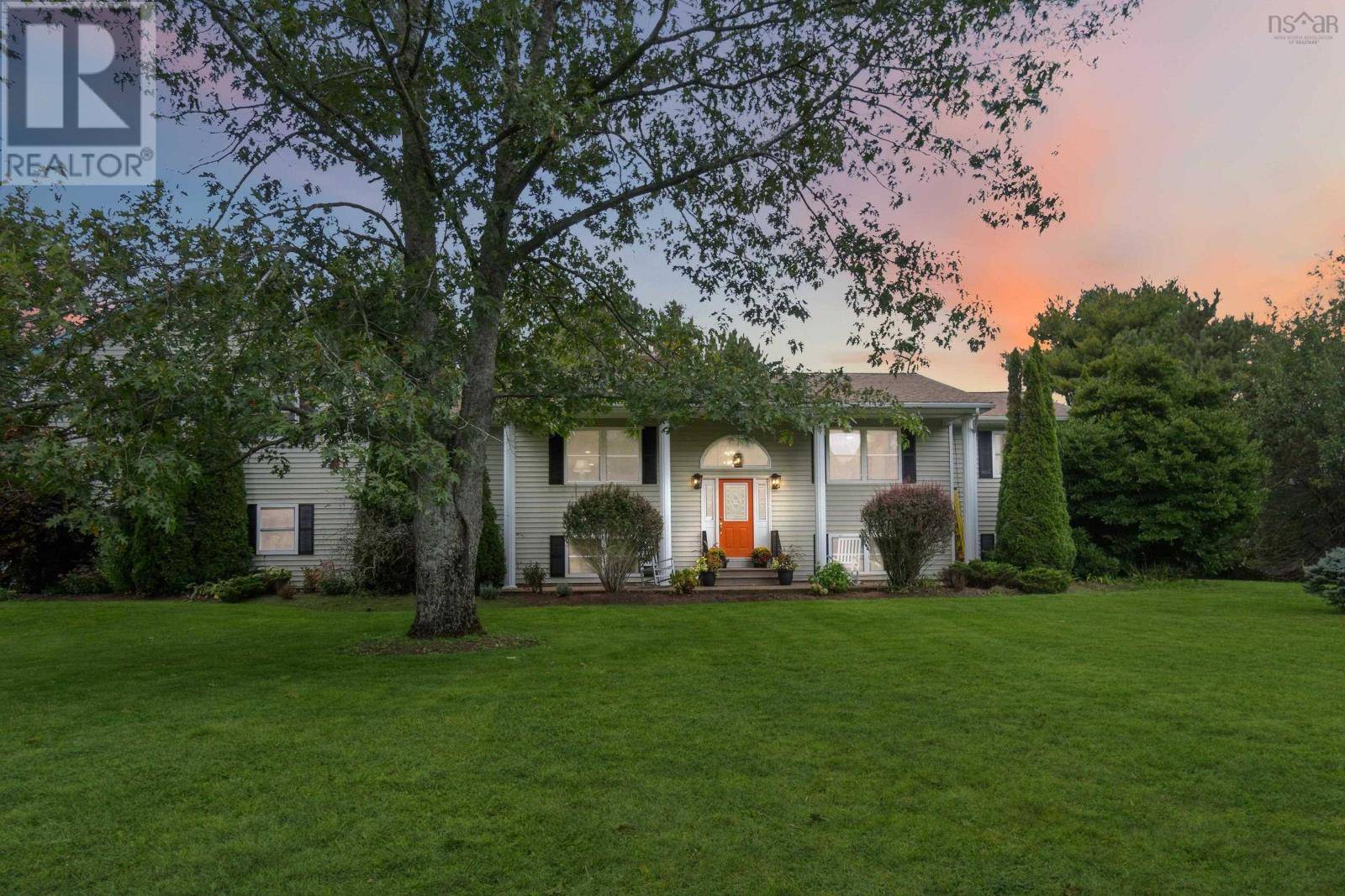6585 Highway 221, Lakeville, NS B4N3V7