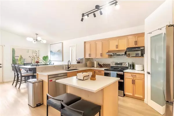 Winnipeg, MB R2C1G9,107 Chadwick Crescent