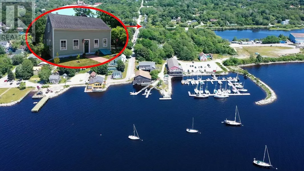 17 George Street, Shelburne, NS B0T1W0