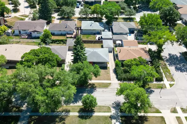 Winnipeg, MB R2V3A3,973 Airlies Street