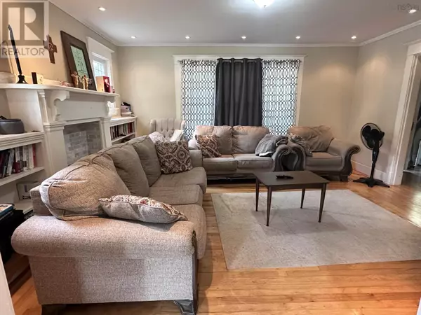 Liverpool, NS B0T1K0,130 School Street