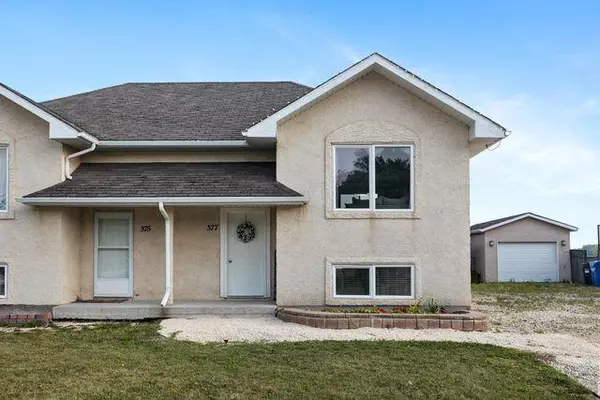 377 3rd Street N, Niverville, MB R0A1E0