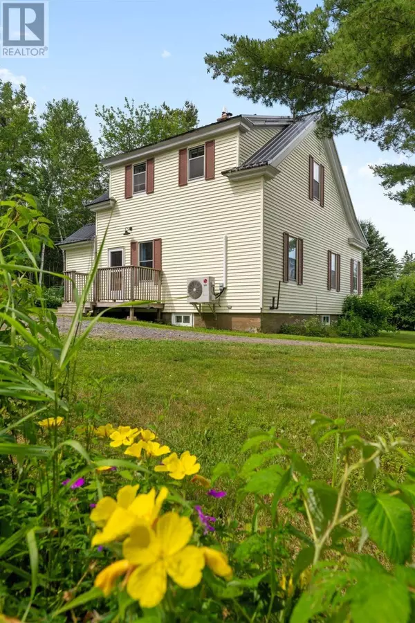 4 Memory Road, Musquodoboit Harbour, NS B0J2L0