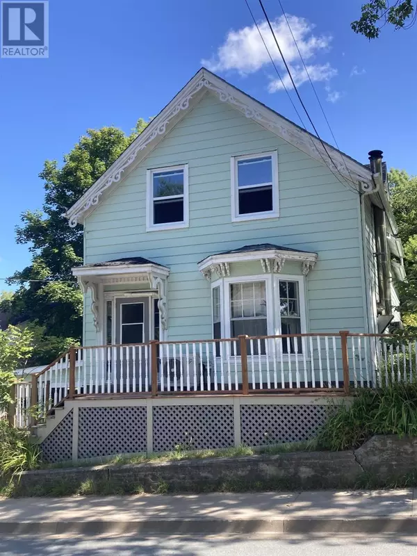 103 School Street, Liverpool, NS B0T1K0