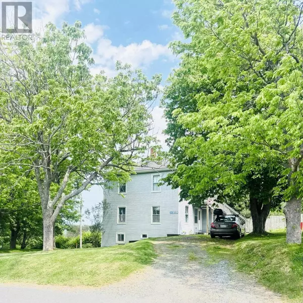 94 HOPSON Street, Lunenburg, NS B0J2C0
