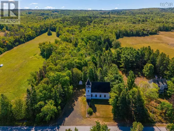 Hampton, NS B0S1L0,8210 Shore Road