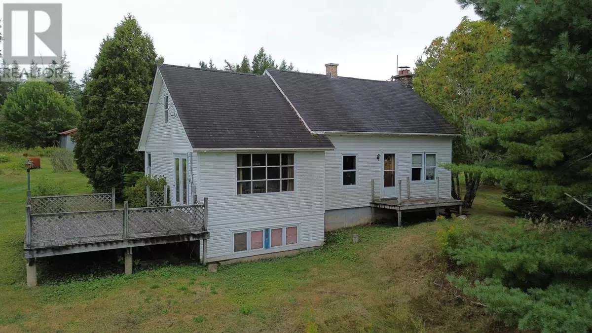 West Bay Road, NS B0E3L0,106 Dowling Road