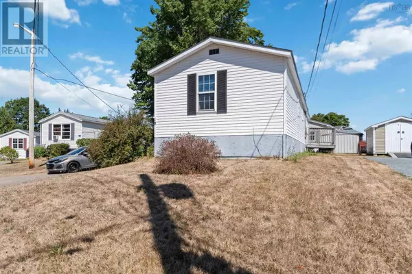 New Minas, NS B4N3T9,18 Shamrock Drive