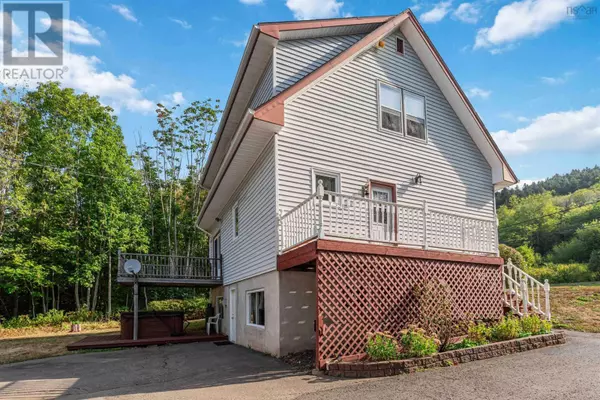 Bay View, NS B0V1A0,483 Lighthouse Road