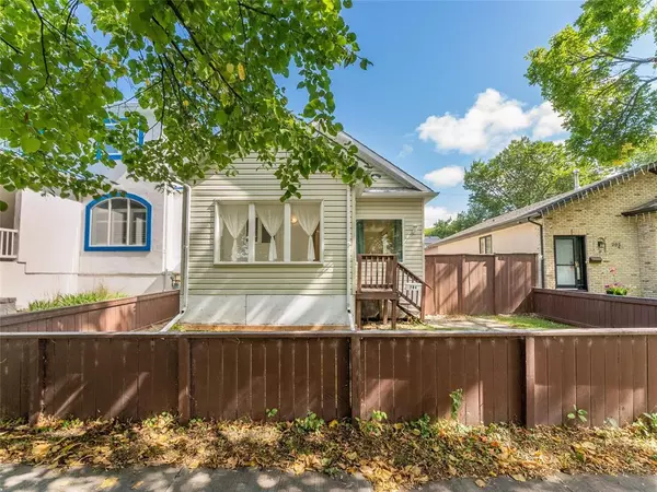 Winnipeg, MB R2C2S6,704 Madeline Street