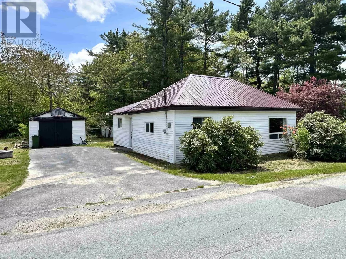 Milton, NS B0T1P0,83 Glenwood Street