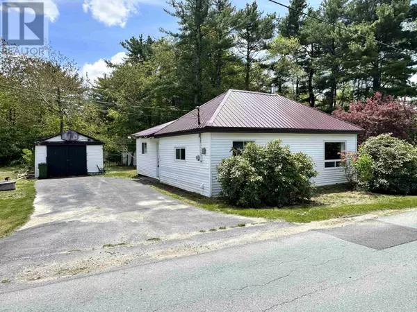 83 Glenwood Street, Milton, NS B0T1P0