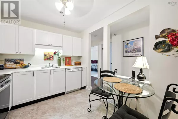 Halifax, NS B3M4E6,83 Kearney Lake RD #208