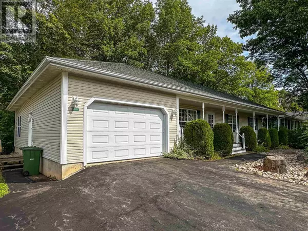 New Minas, NS B4N3N9,28 Bishop Avenue