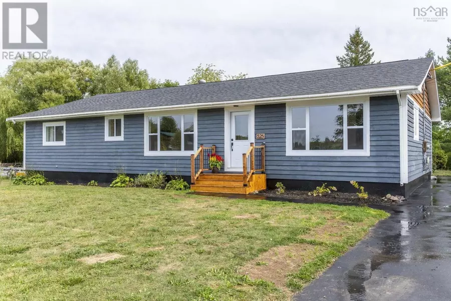 525 College Road, Windsor, NS B0N2T0