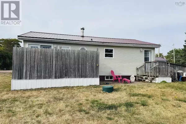 Parrsboro, NS B0M1S0,16 Maple Court