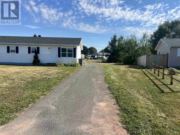 4 Elizabeth Crescent, Stratford, C1B1K4