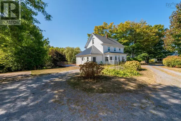 Rockland, NS B0P1E0,472 Prospect Road