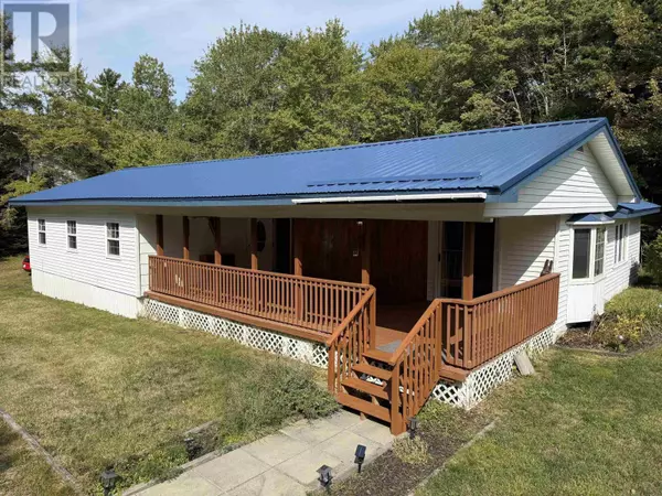 Shelburne, NS B0T1W0,101 Annapolis Road