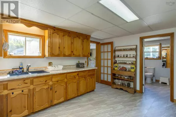 Upper Clements, NS B0S1A0,2850 1 HWY #2854