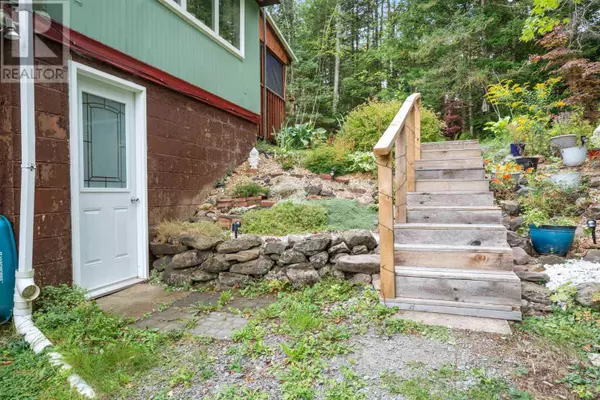 Middle Musquodoboit, NS B0N1X0,11598 Highway 224