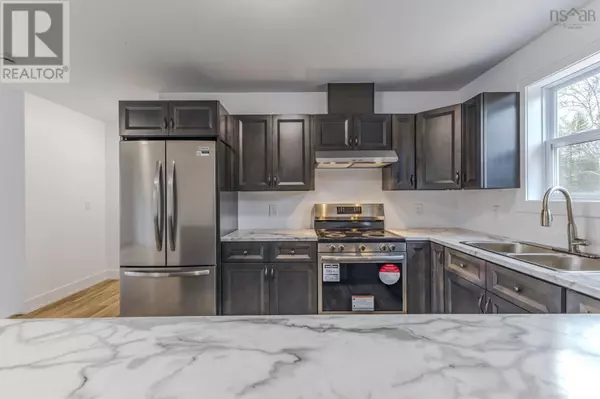 Admiral Rock, NS B0N2H0,47 Maloney Road