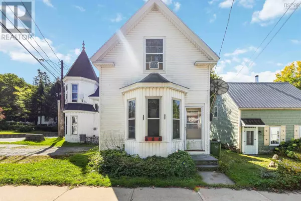 Liverpool, NS B0T1K0,4 Old Port Mouton Road